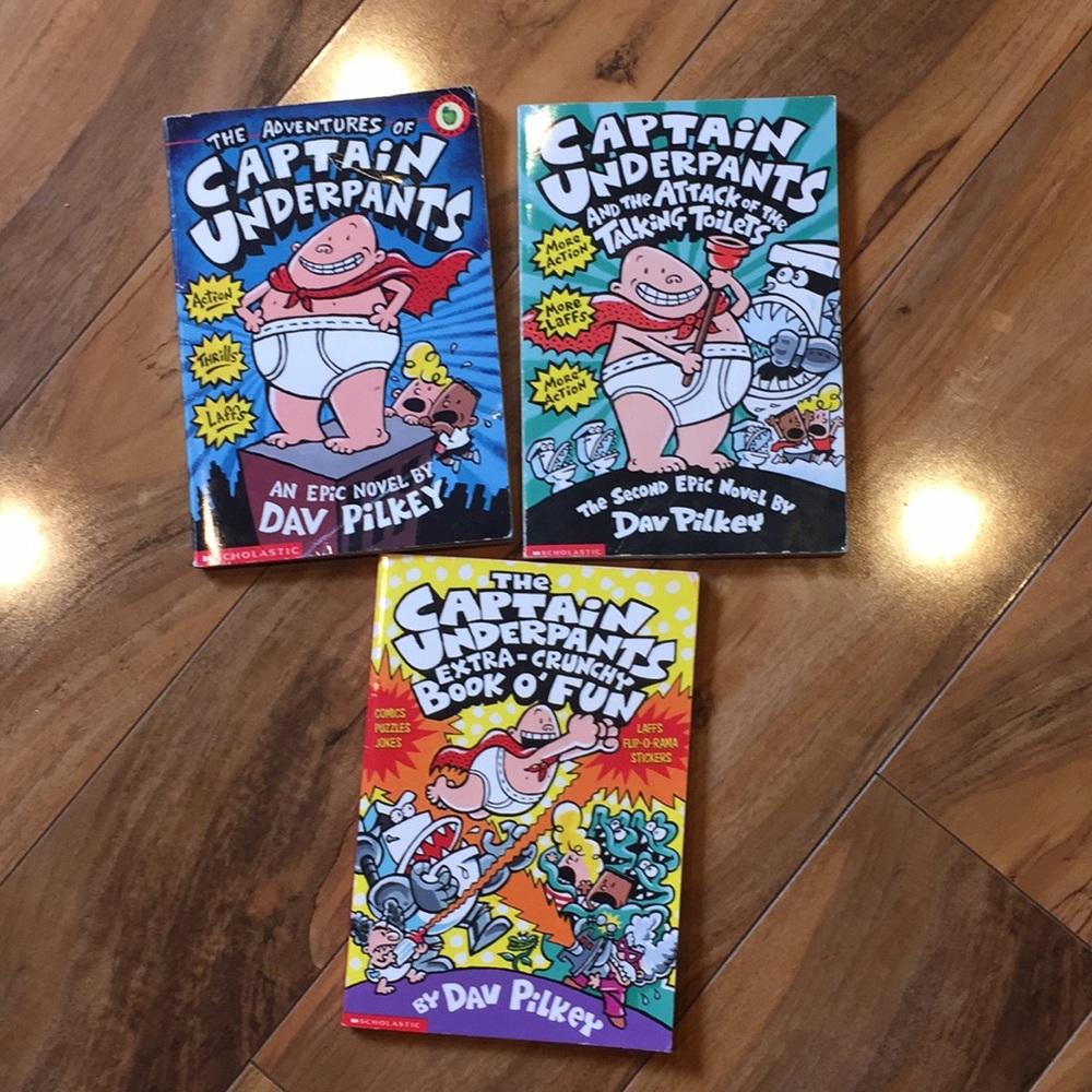 3 Captain underpants paperback books